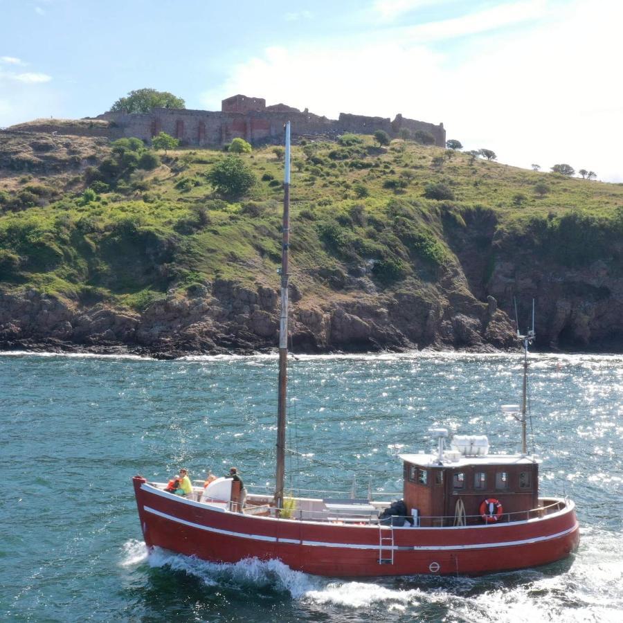 Hotel Unique Boat Accomodation - Bornholm à Hasle Extérieur photo